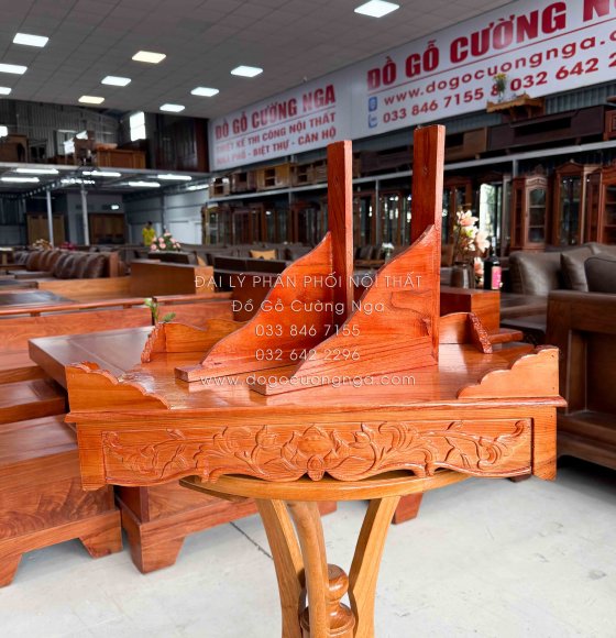 Bàn Thờ Treo Tường Gỗ Xoan Chạm Sen