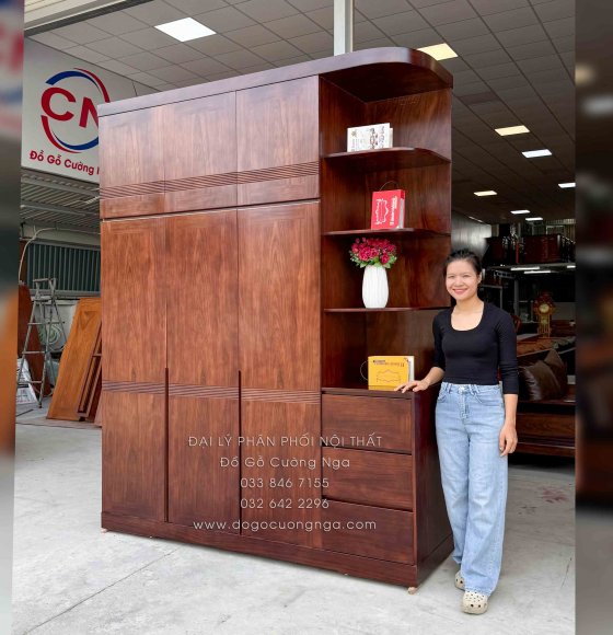 Tủ Quần Áo Gỗ Hương Xám 3 Cánh 2m Màu Óc Chó Kèm Kệ Trang Trí