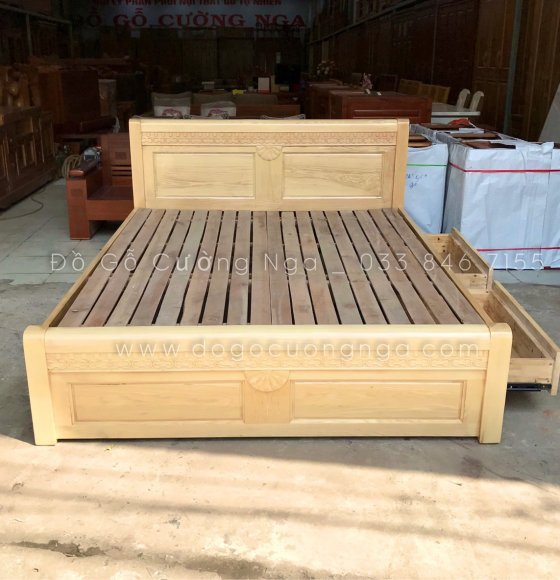 Giường gỗ sồi 2 ngăn kéo vạt thưa hiện đại 