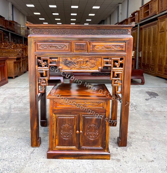 Bàn thờ gia tiên mẹ bồng con gỗ muồng 1m07