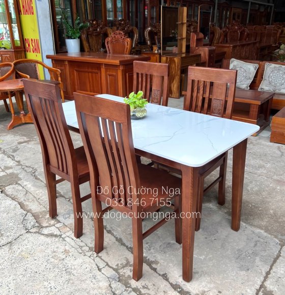 Bàn ăn 4 ghế mặt đá gỗ sồi lau màu óc chó hiện đại 