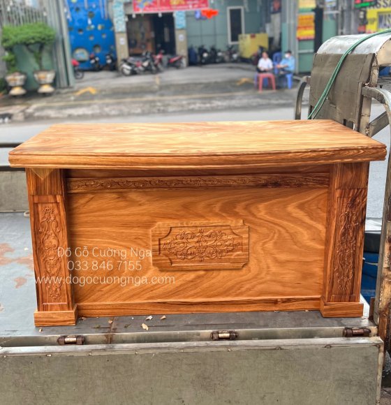 Bàn làm việc giám đốc gỗ Hương Xám 1m4 - mẫu hoa dây 