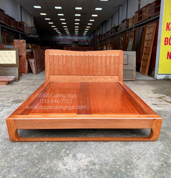 Giường gỗ xoan đào kiểu nhật vạt phản - chân quỳ 
