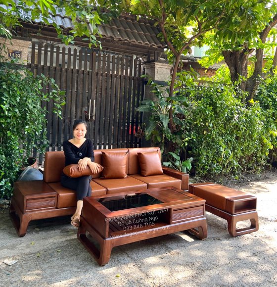 Sofa Gỗ Sồi Nga Màu Óc Chó Văng Choãi Kèm Nệm Sang Trọng