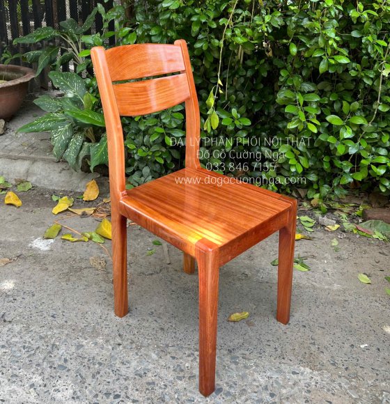 Ghế Ăn Gỗ Xoan Đào Vega Hiện Đại 