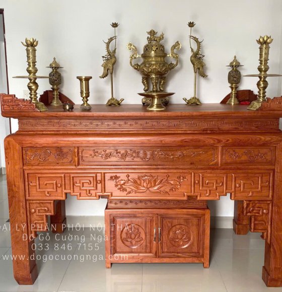 Bàn Thờ Gỗ Hương Đá Trạm Sen Phong Thủy 1m97 Kèm Tủ Cơm 